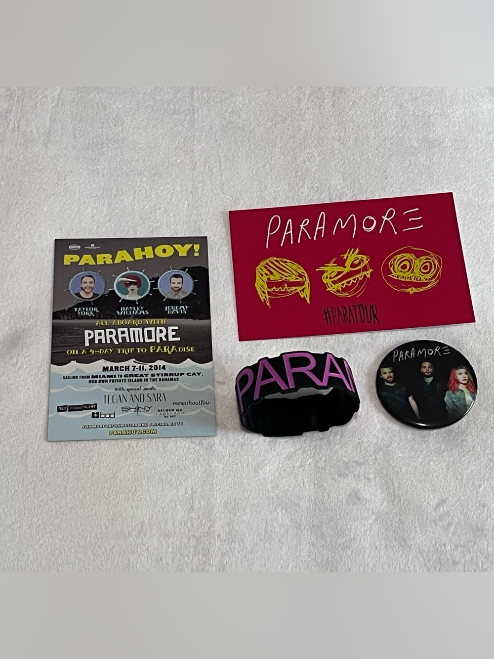 Paramore Bundle With Die Cut Wrist Band 4 Pc